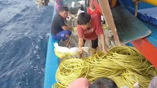 BEGINI MEMBUAT RUMAH IKAN DI LAUT || CARA MEMBUAT RUMPON IKAN DI LAUT