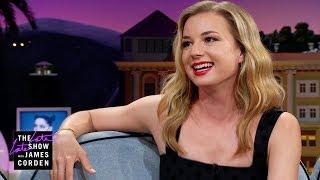 Emily VanCamp Is Very, Very, Very Canadian