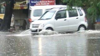 Unseasonal rain lashes North India