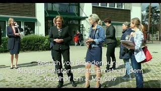 Brandenburgs Bildungsministerin Britta Ernst auf dem Waldhof in der Uckermark