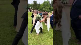 This is the best wedding kiss ever 