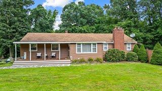 26 Sachem Ln, Uncasville, CT