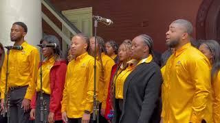 Grambling Choir Performs Rise Shine