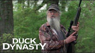 Duck Dynasty: Sausage-ing Critters (Season 8, Episode 4) | Duck Dynasty