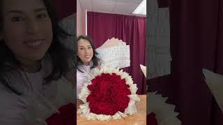 Hagamos un ramo buchón de 50 rosas ️ #flowers #flowerarrangement #diy #bouquet #bouquetflorist