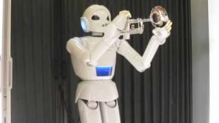 Toyota Trumpet Robot (Subtitles in English and Japanese)