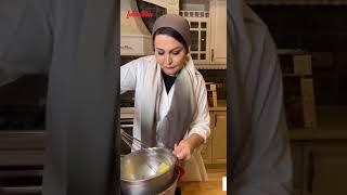 آموزش کرم کارامل با ساناز مینایی