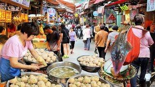 Discover China's Century-Old Morning Market in Xiamen: Braised Delicacies & Gulangyu Island