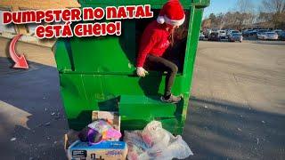 Dumpster no natal esta cheio de coisas!