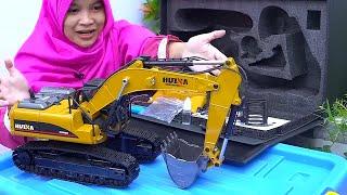 RC Excavator FULL BESI 7 JTan, Huina 1580 UNBOXING