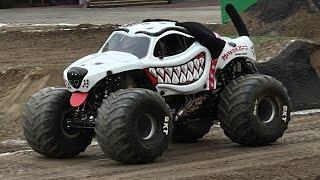 Monster Jam London 2022 FULL SHOW