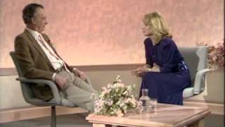 Paul Eddington interview (optional English subtitles)