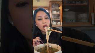 eating moms pho!