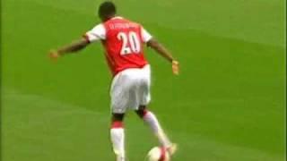 World greatest Trick by Fc Arsenals Defender Johan Djourou