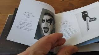 Robbie Williams XXV Deluxe 2CD including Signed Artcard Unboxing