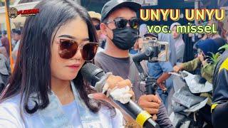 UNYU UNYU VOC . MISSEL ICENG - RONALD NADA UNJUNGAN BUYUT GADING