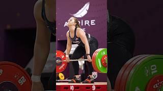 20 y/o Olivia Reeves (71kg ) 147kg / 324lbs Junior World Record C&J! #weightlifting #slowmotion