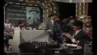 The Firm - Arthur Daley 'E's Alright. Top of the Pops, 29th July 1982