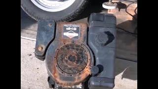 Junkyard Jeff Revives a VINTAGE 8 hp Briggs and Stratton SNAPPER TORO  Riding Lawnmower rear Engine