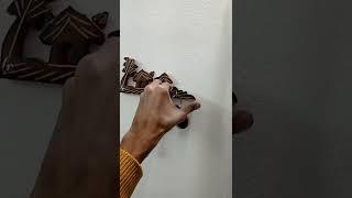 How to hang key safely