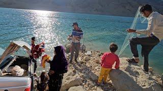 A mother's trip with her children to the seaside