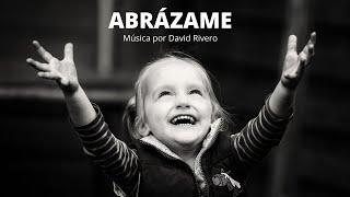 Abrázame