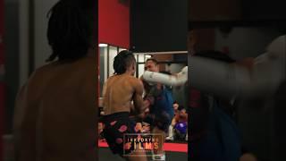 SAENCHAI SPARRING AN AMERICAN MMA FIGHTER ️ #boxing #mma #kickboxing #muaythai #sparring #bjj