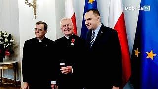 Krzyż Kawalerski Orderu Odrodzenia Polski dla ks  prałata Józefa Dobosza