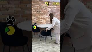 Цей стіл дуже легко розкладається і дуже зручний у використанні.
