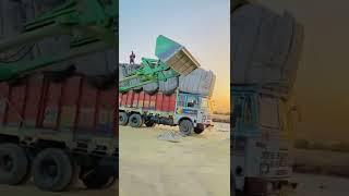 देसी रहना सहना मारी थिंक ब्रांडेड स Song | Tudi Truck Loading | Yadav Roadlines Pvt. Ltd.