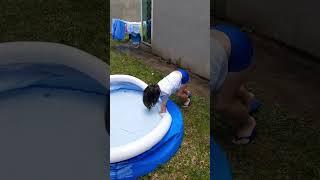 PAPAI ESVAZIEI A PISCINA.. DAILY VLOG INFANTIL PIETRO NATEL OFICIAL #SHORTS