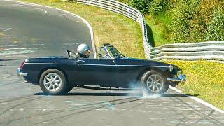 Nürburgring CLASSIC Highlights & Crash! Oldtimer Grand Prix - Classic & Vintage Cars Nordschleife