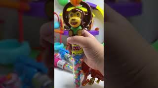 Joyful wancky monkey asmr candy #candy #shortsvideo