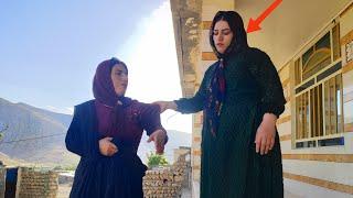 Defending Nazanin and Karamat: Gulnar against Shaukat's irrational behavior.