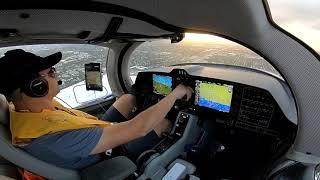 Diamond DA62 arrival and landing at KFXE. ATC audio.