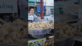 Khunying sells spicy pork tendon soup in Thailand #streetfoood #Shorts