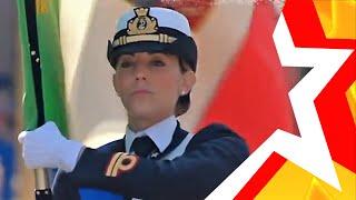 ЖЕНСКИЕ ВОЙСКА ИТАЛИИ  WOMEN'S TROOPS OF ITALY  TRUPPE FEMMINILI D'ITALIA  Military parade