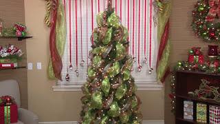 Decorating a Tree: Mesh and Ribbon