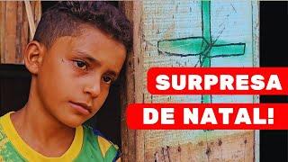 TENTE NÃO CHORAR: GAROTO TRISTE GANHA SURPRESA DE NATAL️