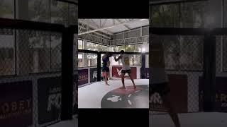 Charles oliveira Training Rumbo a islam Makhachev 