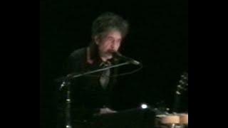 Bob Dylan sings  End Of the Innocence Philadelphia Nov 15th 2002