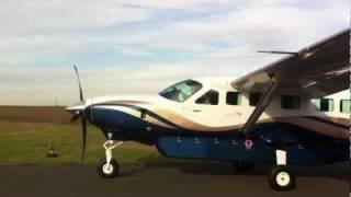 Cessna C208B Caravan Taxiing
