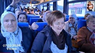 Ženski bečarac iz mog rodnog mjesta u autobusu