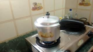 Cook rice using Pressure cooker