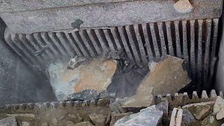 Super Satisfying Jaw Rock Crusher Machine | Shredder destroyes Stones | GeniiVideos |