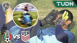 ¡Casi lo NOQUEA! Bombazo de Cowell sobre Emiliano | México 1-0 USA | Revelations Cup 2021 | TUDN