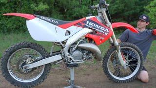 Seller Said This $500 2-Stroke Dirt Bike Won't Run (Sat 15+ Years)