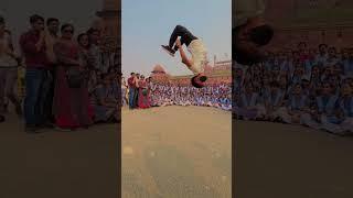 boy in girls mumenat flip video