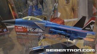 Hasbro's Transformers MASTERPIECE Optimus Prime + Thundercracker at SDCC 2012 - Seibertron.com