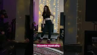 Подпишись #kizomba #танцыдляженщин #kizombaonline #bodycontrol